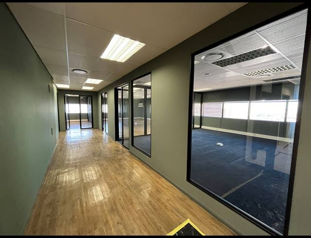 956M² OFFICE TO LET IN CAPE TOWN CITY CENTRE